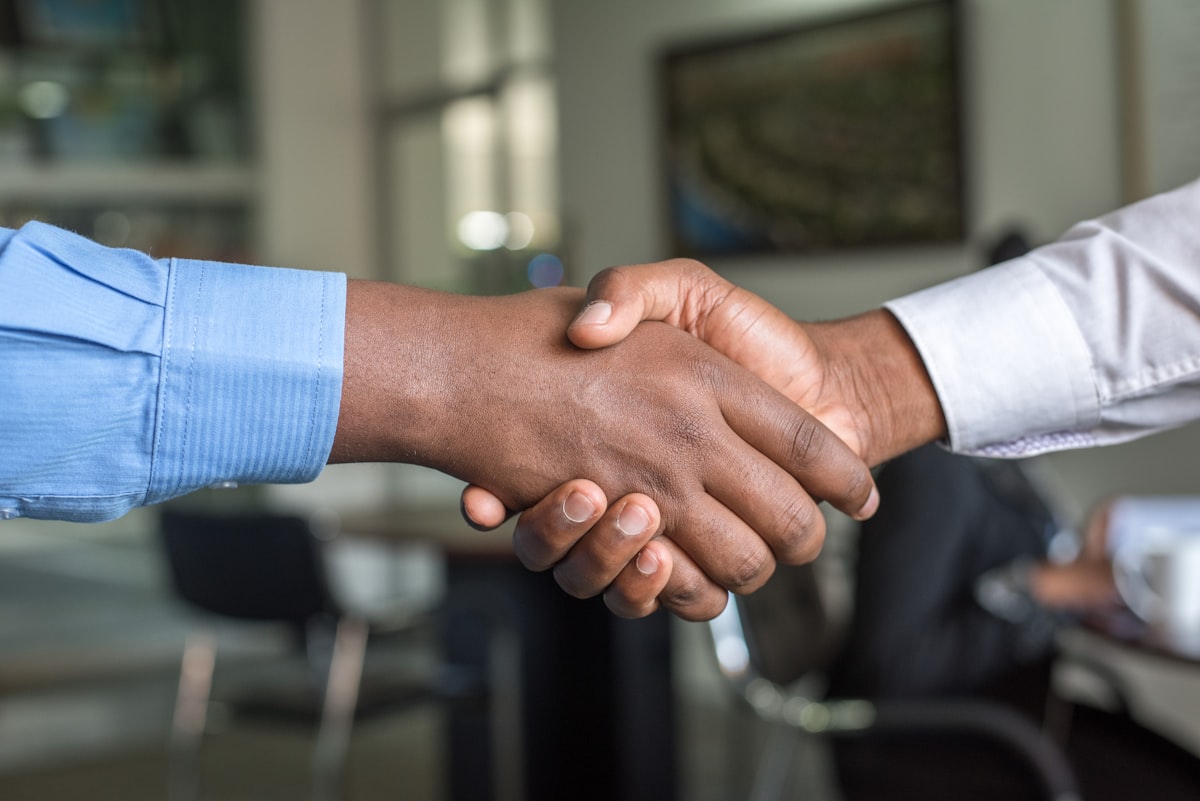 Handshake – Kaimai Law client partnership